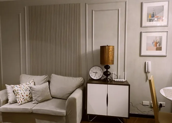 Elegant Stylish 1 Bedroom Balcony And Bay View Free Sauna Pool Gym Makati 4*