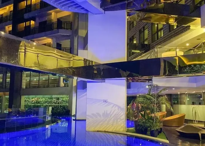 Aparthotel Elegant Stylish 1 Bedroom Balcony And Bay View Free Sauna Pool Gym Makati Manila