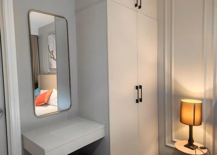 Elegant Stylish 1 Bedroom Balcony And Bay View Free Sauna Pool Gym Makati Aparthotel Manila