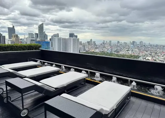 Aparthotel Elegant Stylish 1 Bedroom Balcony And Bay View Free Sauna Pool Gym Makati